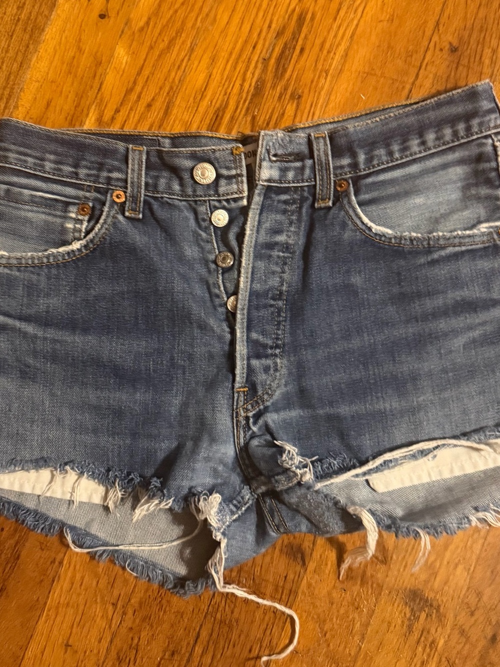 Re/Done Levi’s cut off denim shorts size 26